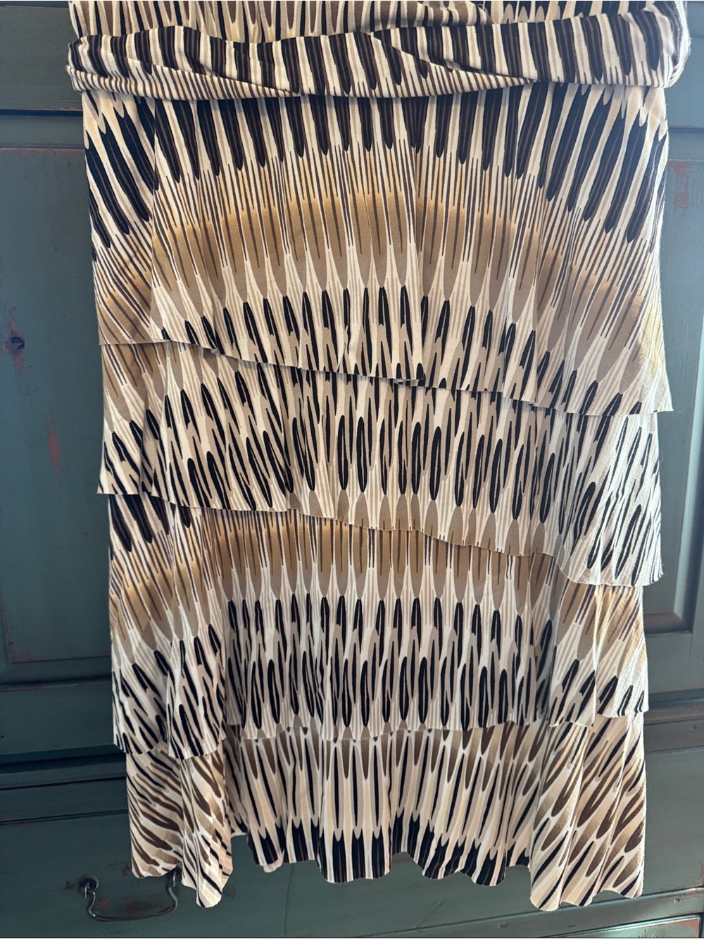 Cute New York & Company Black/Cream/Brwn Sleeveless Faux-Wrap Dress Tiered Skirt - Picture 5 of 8